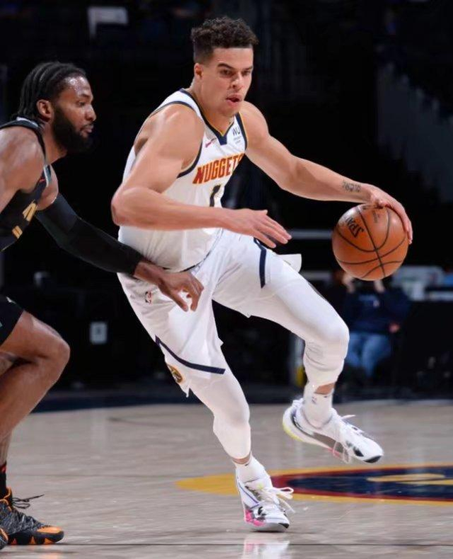 关于欧联赛程吃紧，丹佛掘金今晨防线松动，话题不断，心理建设被强调的信息