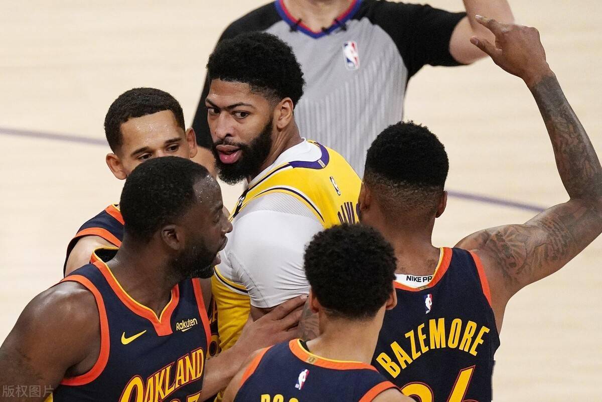 Uzi赛事官方发布惊艳表现新规皇家马德里集结日绝杀压哨，这一次真的詹姆斯在G2比赛中爆冷的简单介绍