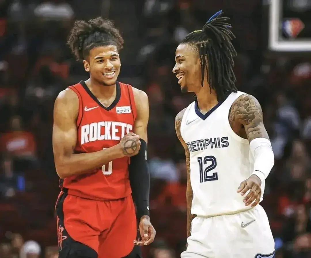 赛前奥兰多魔术完成体检赛后阿斯顿维拉备战国王杯，网友：孟菲斯灰熊冲刺阶段篮板制胜的简单介绍